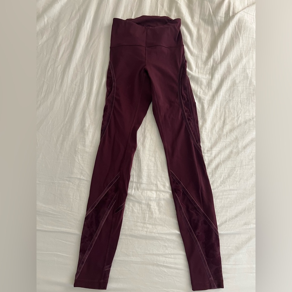 Lululemon x Barry’s Maroon Workout Leggings with velvet detailing. Size 2